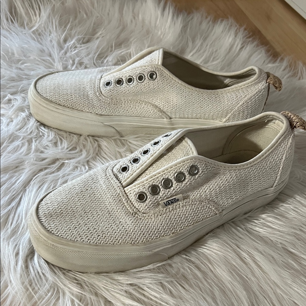 Vans white woven lace up sneakers with jute heel tab size 9 women’s